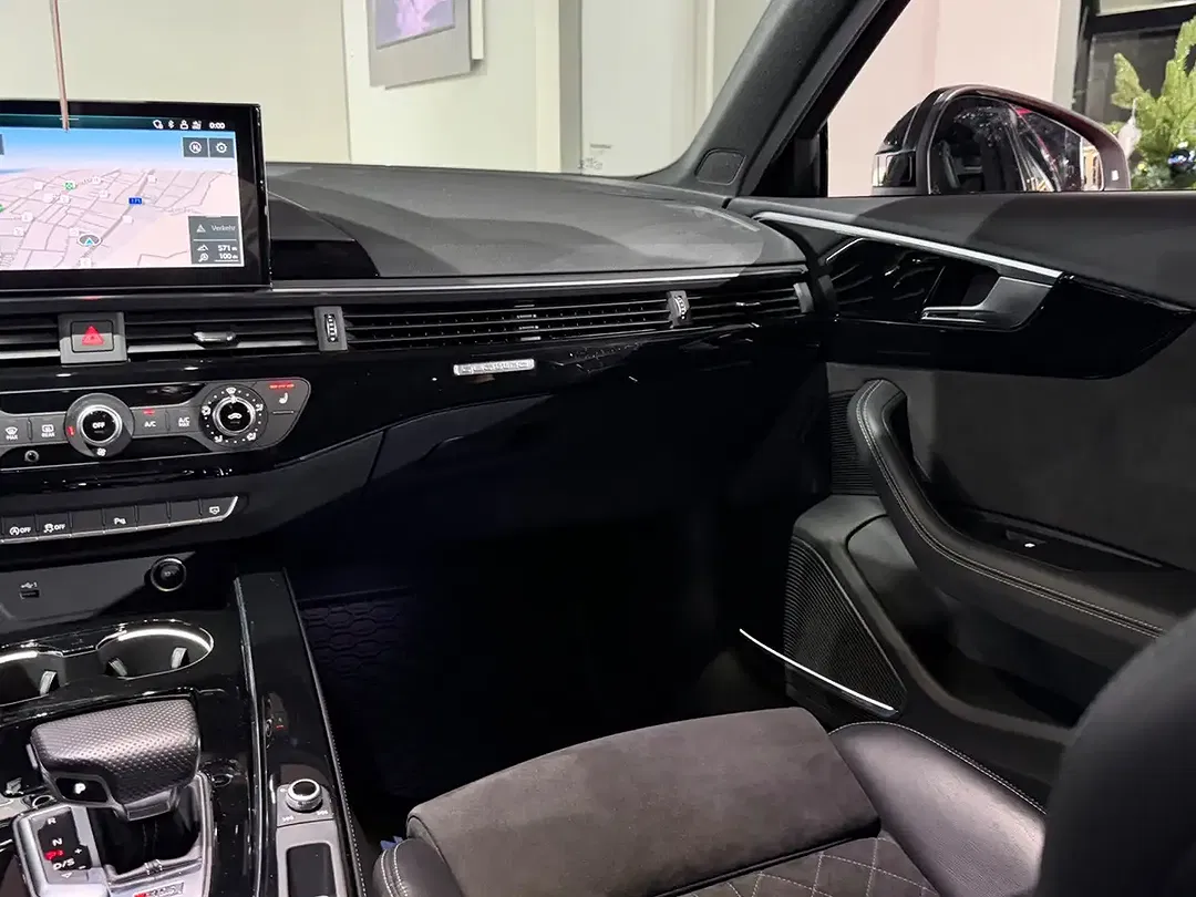 Audi RS4 TFSI tiptronic Matrix LED Avant - Thumbnail 23