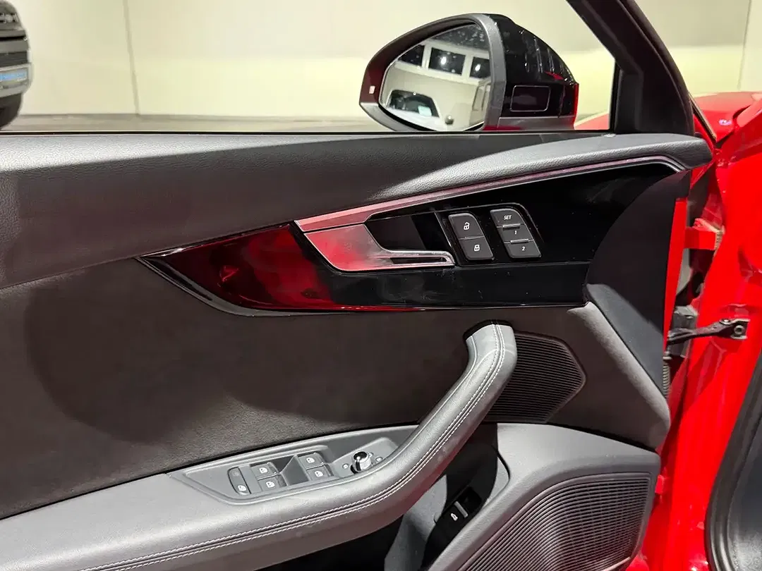 Audi RS4 TFSI tiptronic Matrix LED Avant - Thumbnail 28