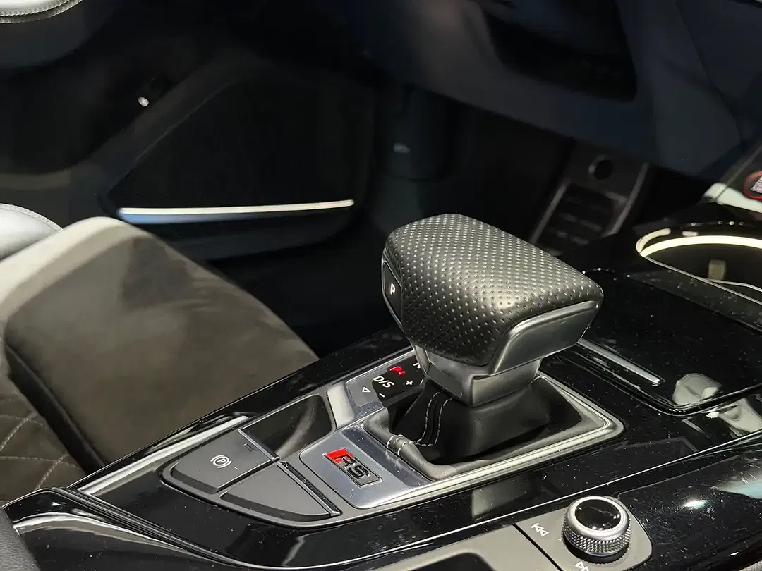 Audi RS4 TFSI tiptronic Matrix LED Avant - Thumbnail 33
