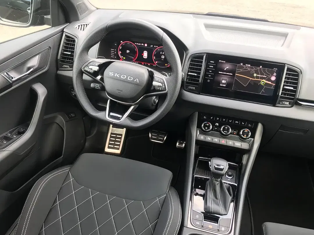 Skoda Karoq Sportline - Thumbnail 11