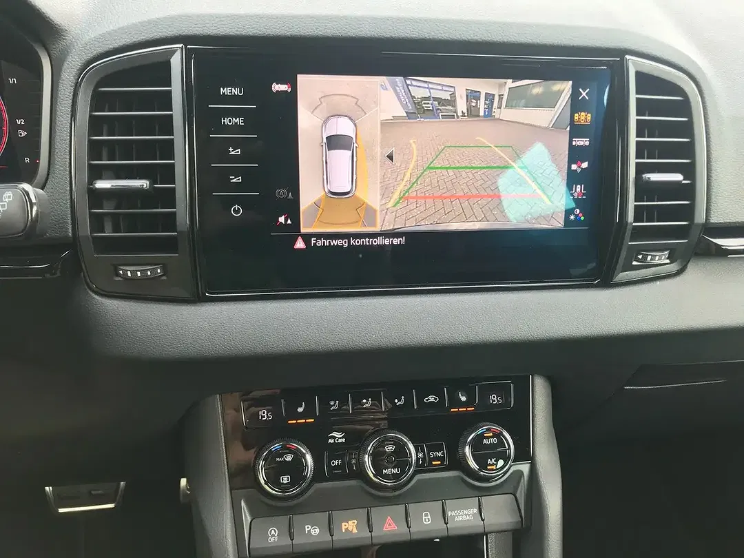Skoda Karoq Sportline - Thumbnail 12