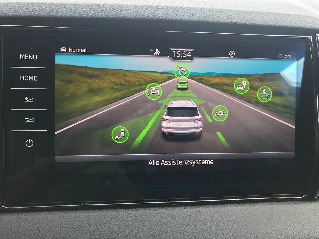 Skoda Karoq Sportline - Thumbnail 19