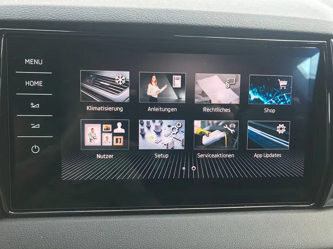 Skoda Karoq Sportline - Thumbnail 21