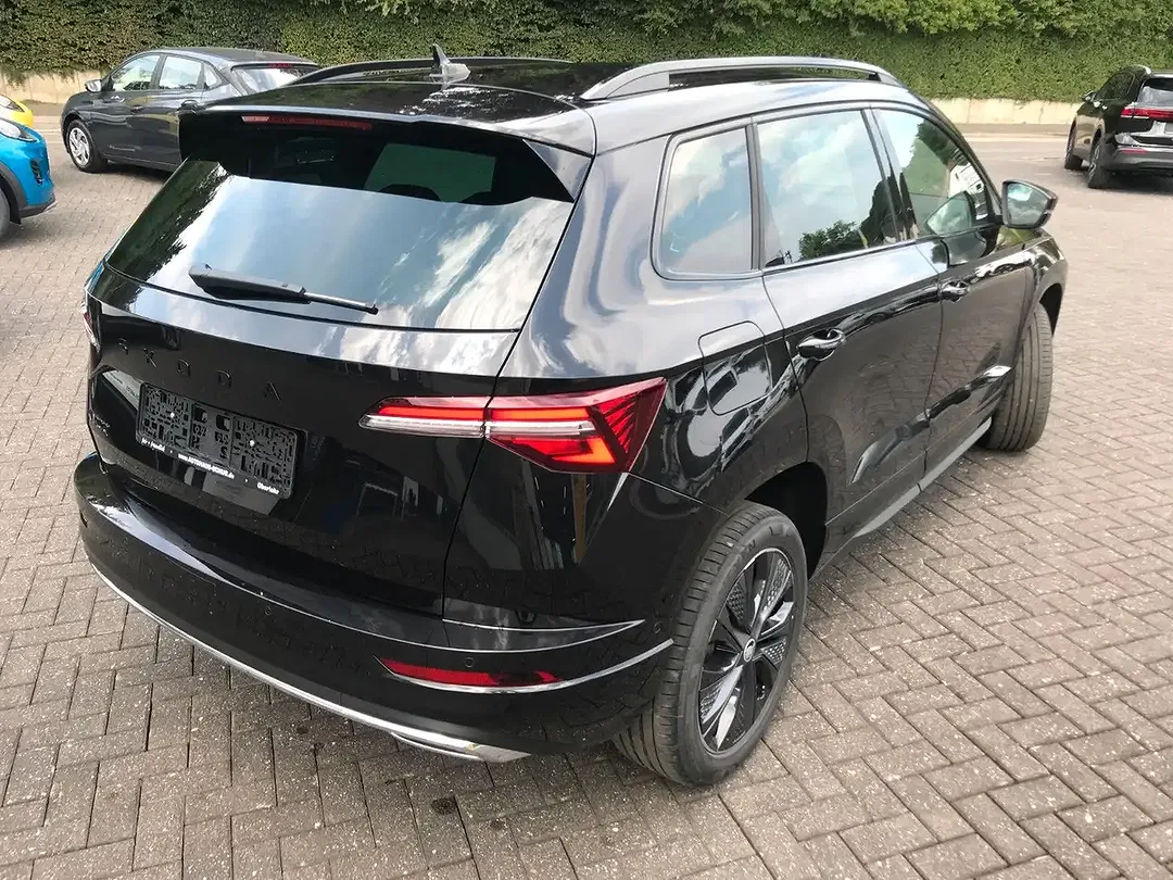 Skoda Karoq Sportline - Thumbnail 3