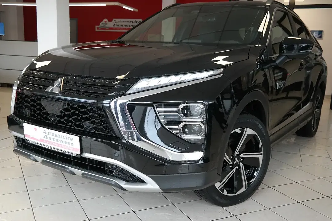 Mitsubishi Eclipse Cross PHEV Plus - foto 1