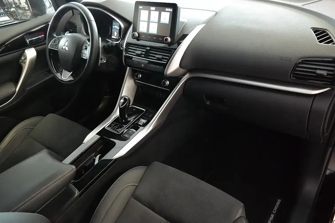 Mitsubishi Eclipse Cross PHEV Plus - Thumbnail 11