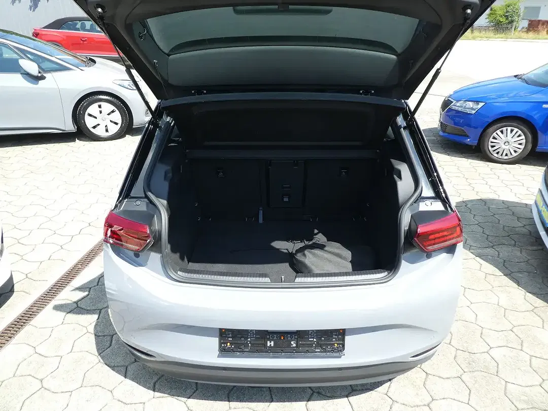 Volkswagen ID.3 Pro - Thumbnail 10