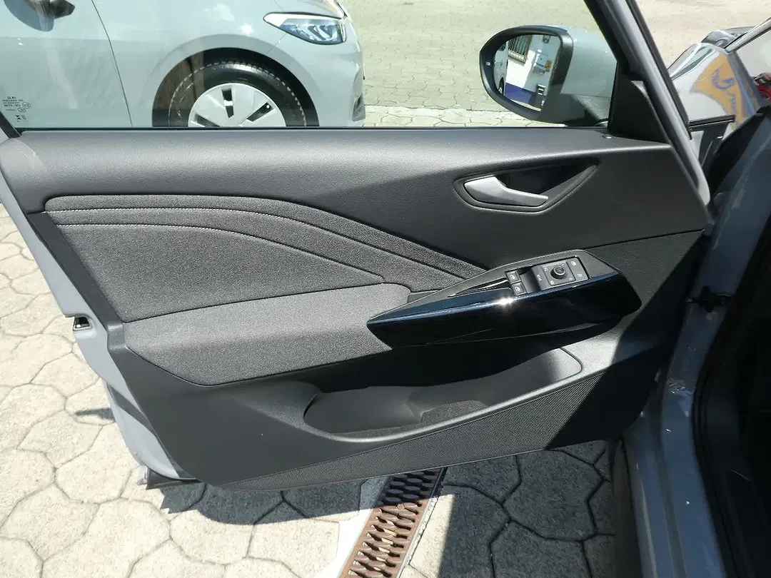 Volkswagen ID.3 Pro - Thumbnail 12