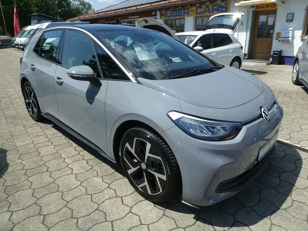 Volkswagen ID.3 Pro - Thumbnail 4