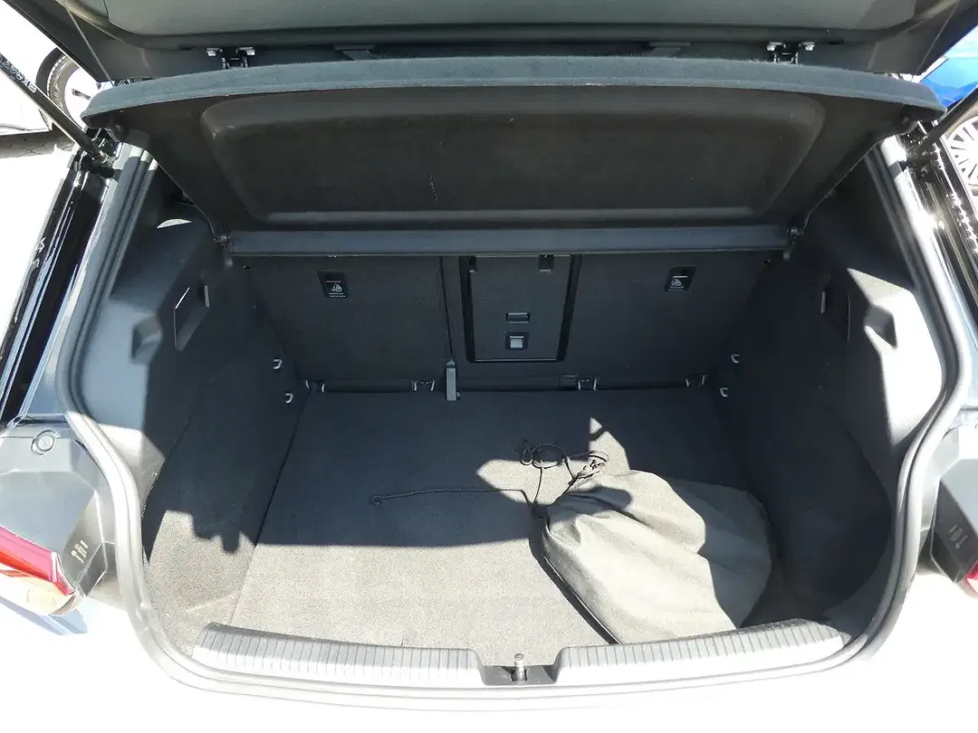 Volkswagen ID.3 Pro - Thumbnail 9