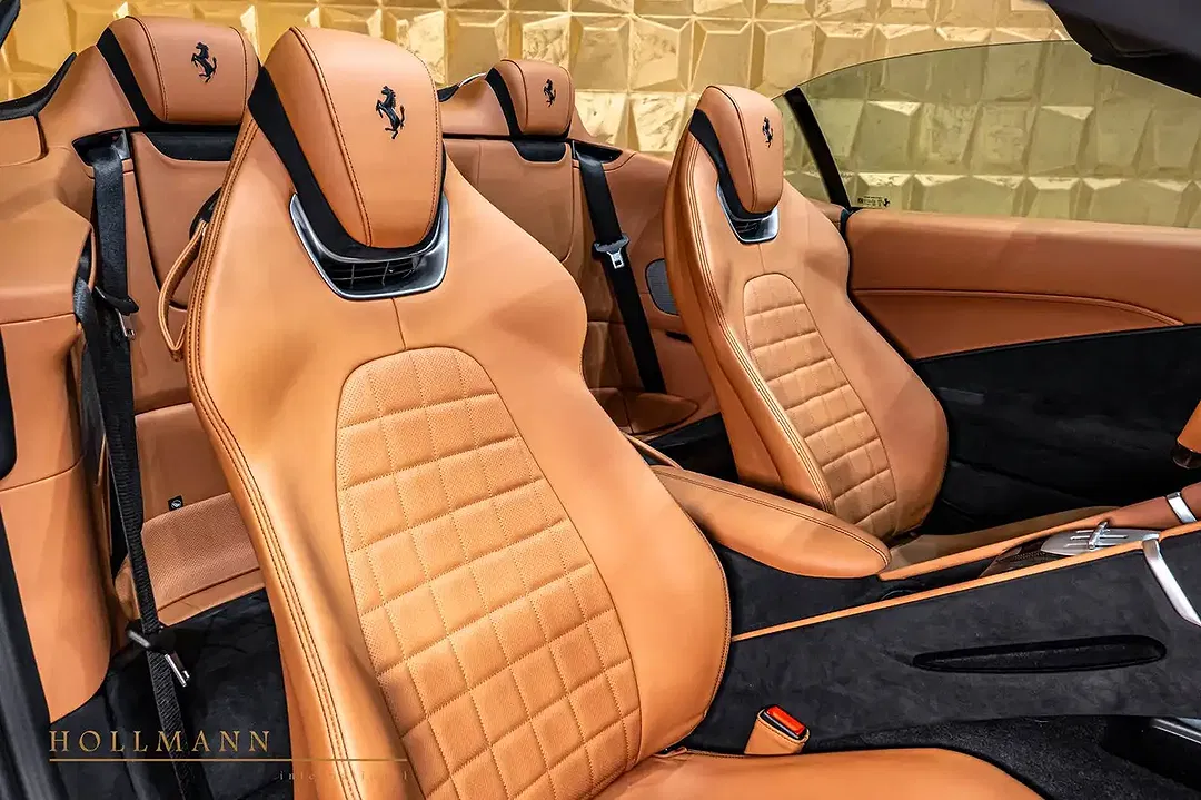 Ferrari Roma Spider - foto 15