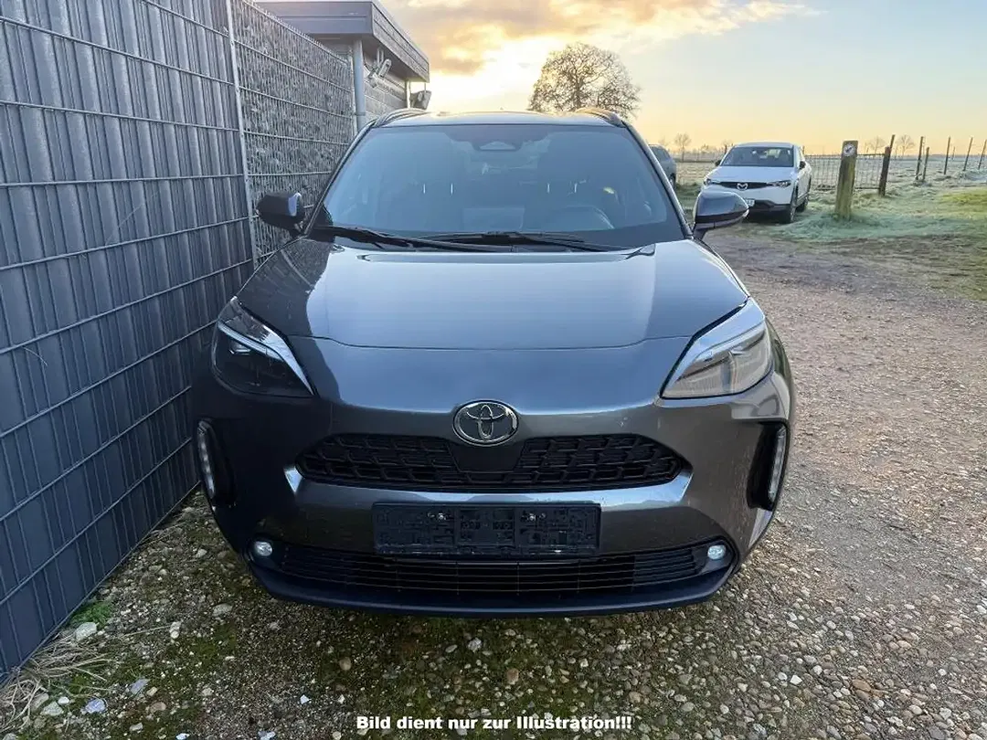 Toyota Yaris Cross 1.5 Hybrid Style - Thumbnail 1