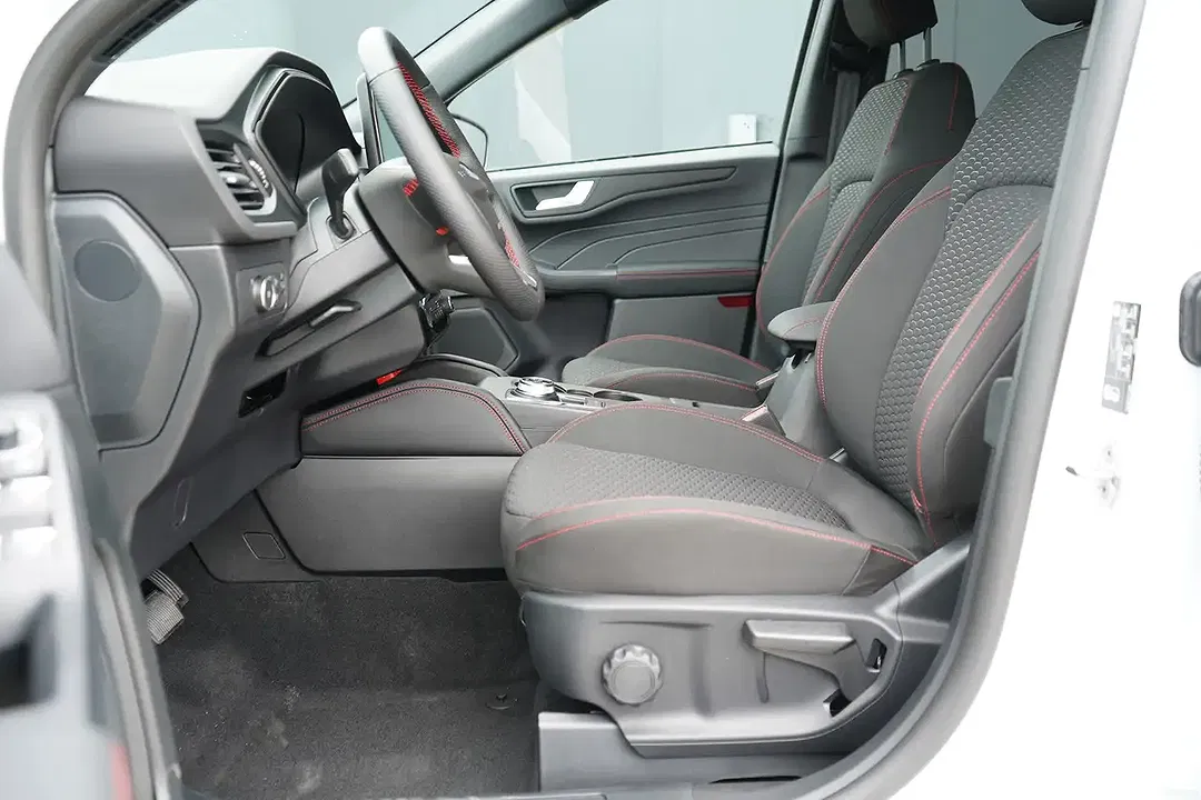 Ford Kuga 1.5 EcoBoost AUT ST-Line - Thumbnail 8