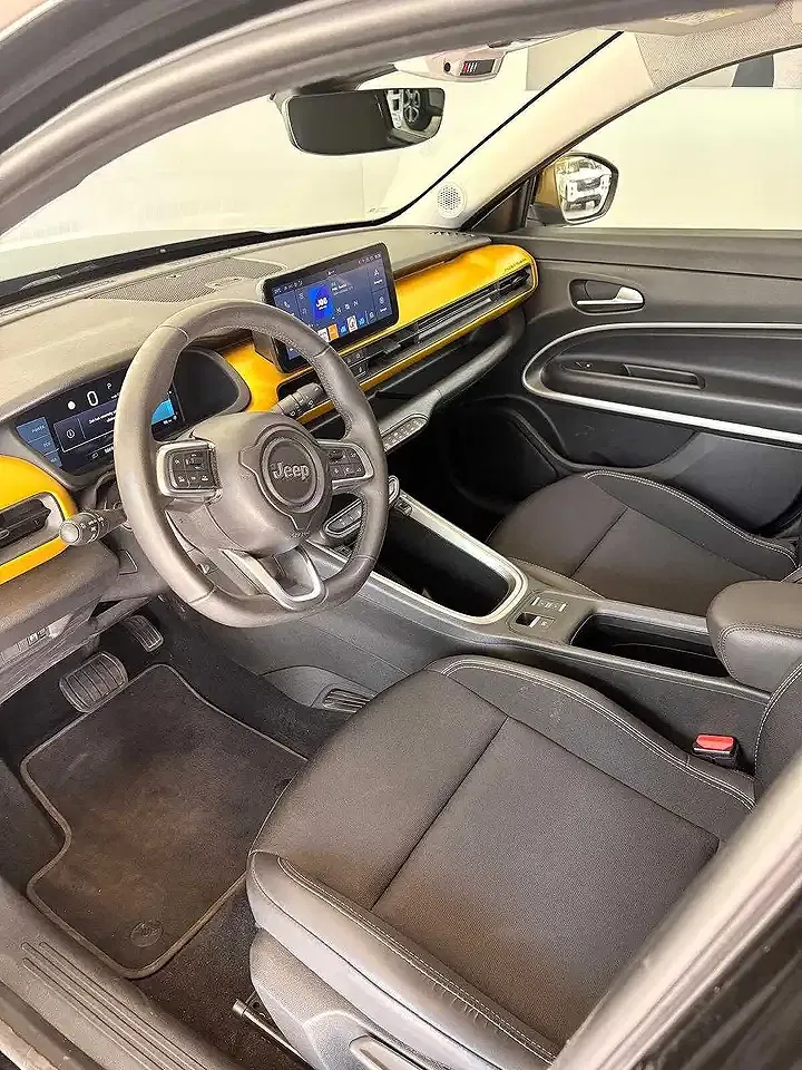 Jeep Avenger Summit - Thumbnail 6