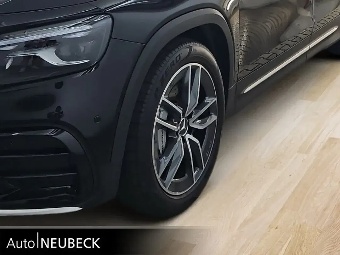 Mercedes-Benz GLB 35 AMG 4MATIC - Thumbnail 8
