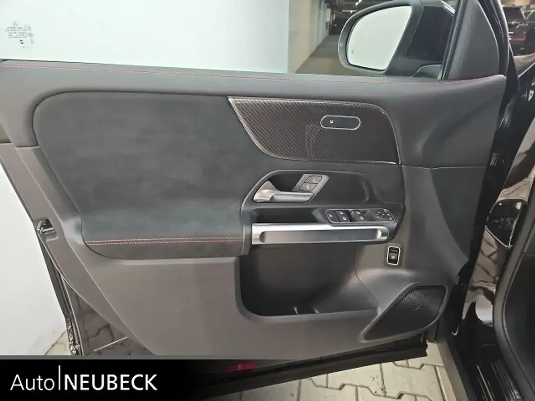 Mercedes-Benz GLB 35 AMG 4MATIC - Thumbnail 10