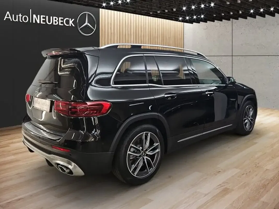 Mercedes-Benz GLB 35 AMG 4MATIC - Thumbnail 4