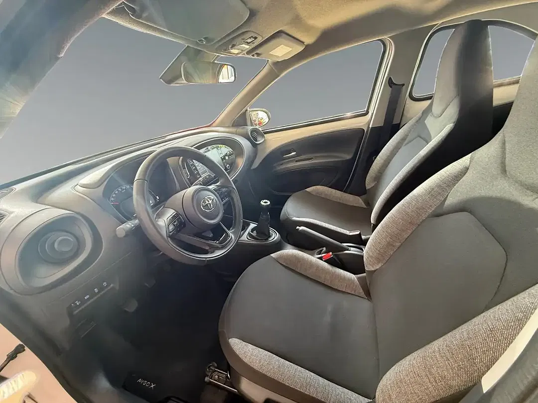 Toyota Aygo - Thumbnail 10