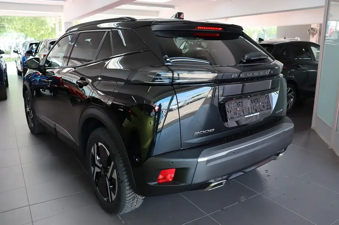 Peugeot 2008 145 e-DSC6 Hybrid GT - Thumbnail 6