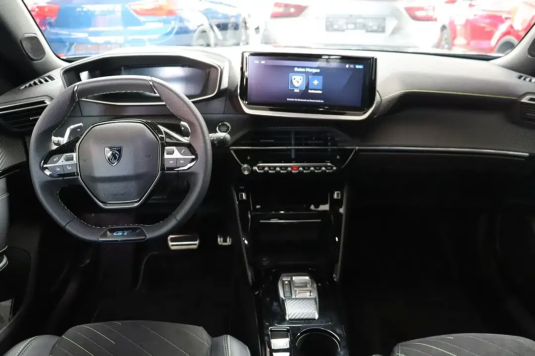Peugeot 2008 145 e-DSC6 Hybrid GT - Thumbnail 7