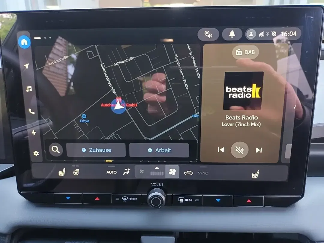 Toyota RAV 4 PHEV Style - Thumbnail 9