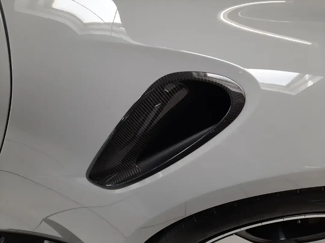 Porsche 911 Turbo S - Thumbnail 7