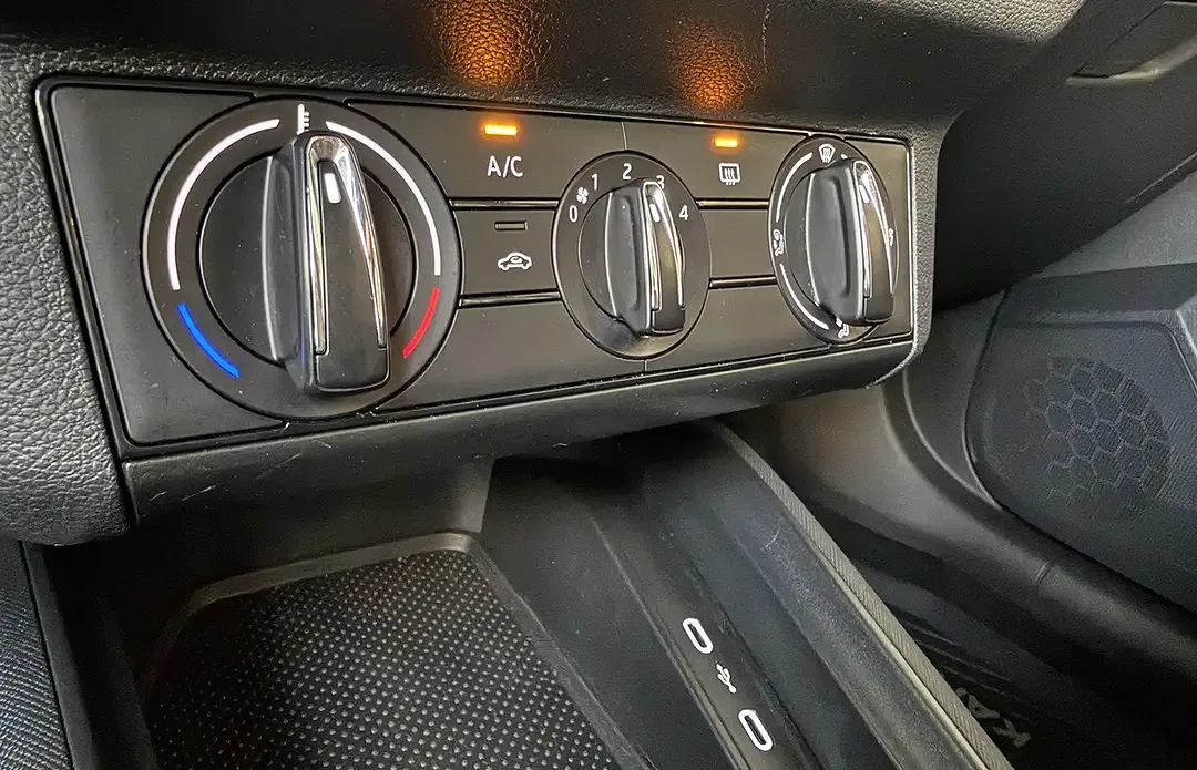 Skoda Kamiq Active - Thumbnail 13