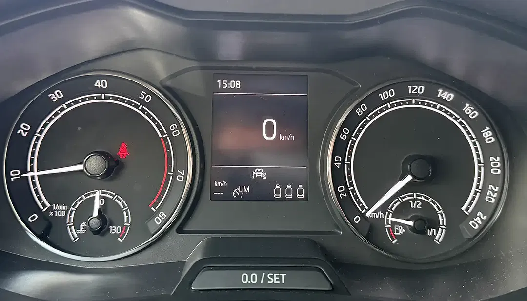 Skoda Kamiq Active - Thumbnail 7