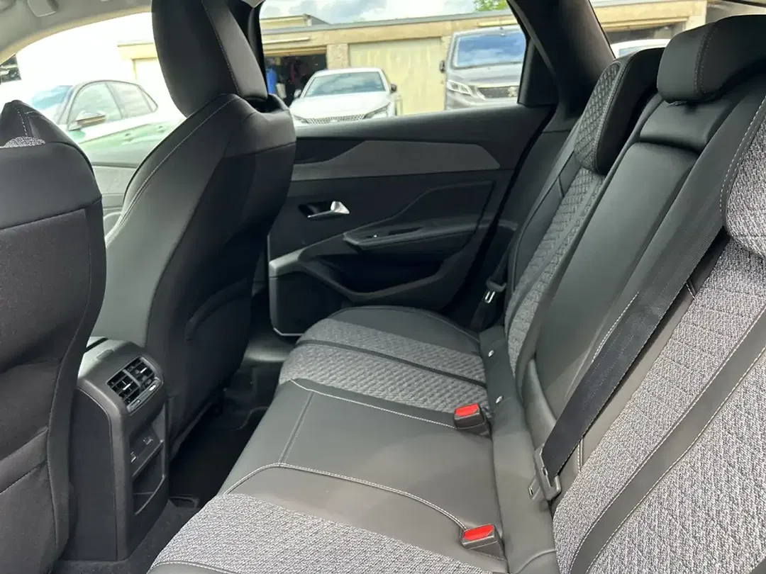 Peugeot 308 145 e-DSC6 Allure SW - Thumbnail 8