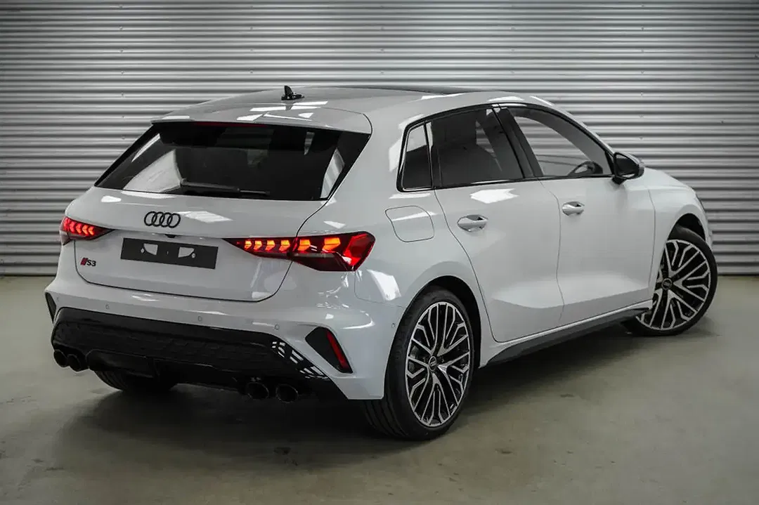 Audi S3 2.0 TFSI S tronic quattro Sportback - foto 2
