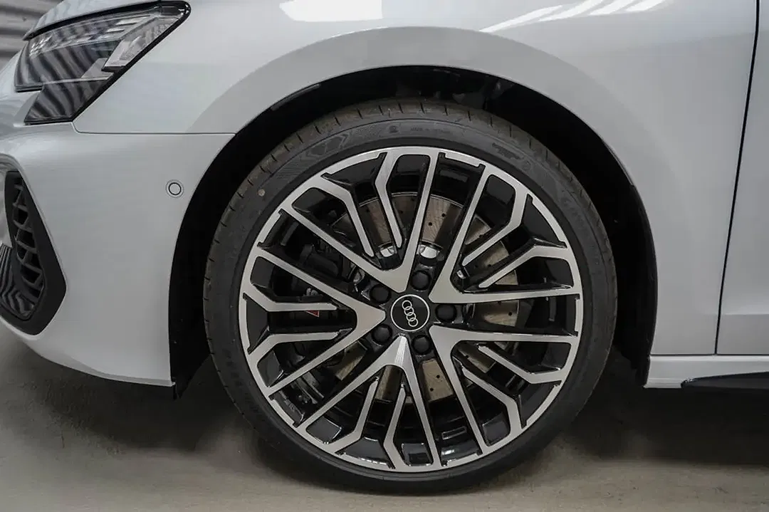 Audi S3 2.0 TFSI S tronic quattro Sportback - Thumbnail 4