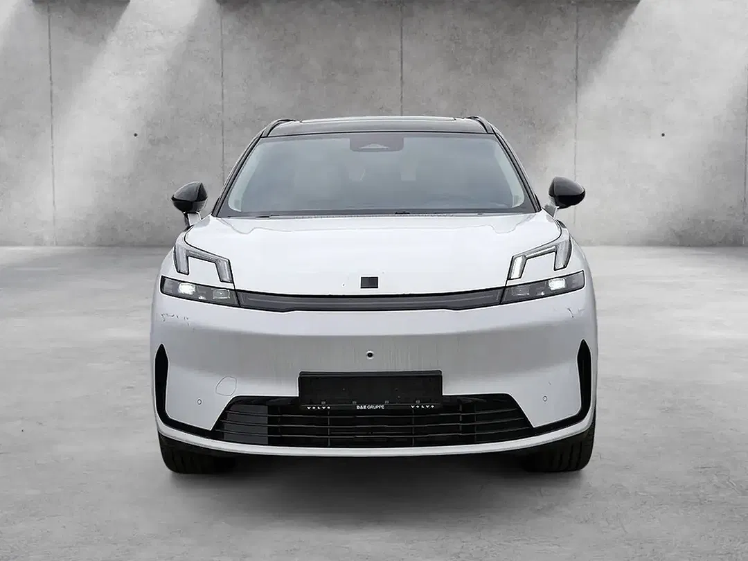 Lynk & Co 08 - foto 2