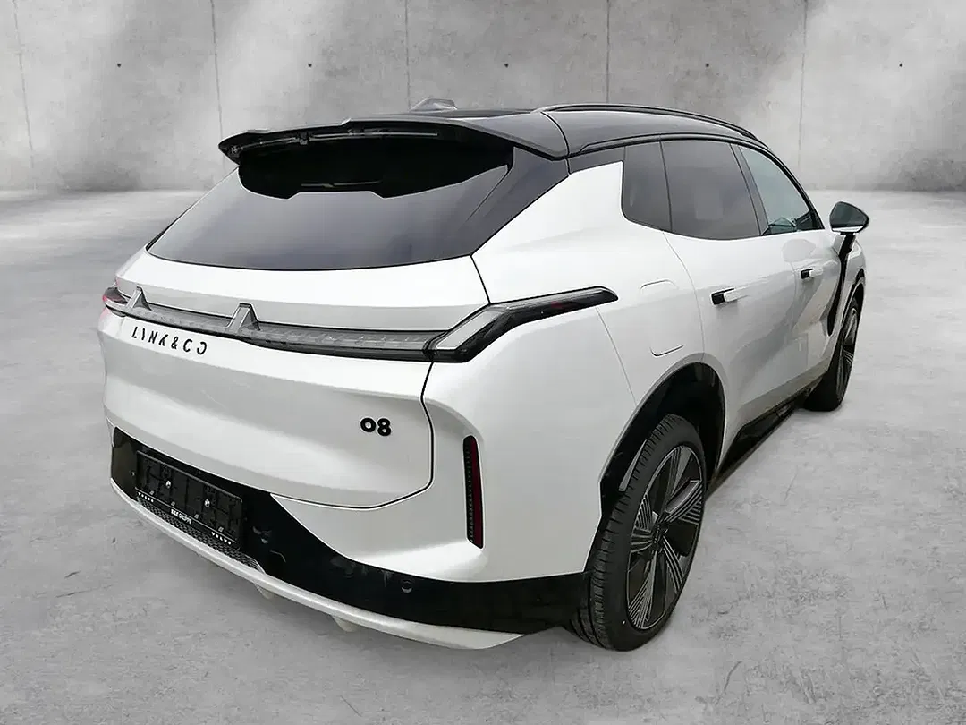 Lynk & Co 08 - Thumbnail 3