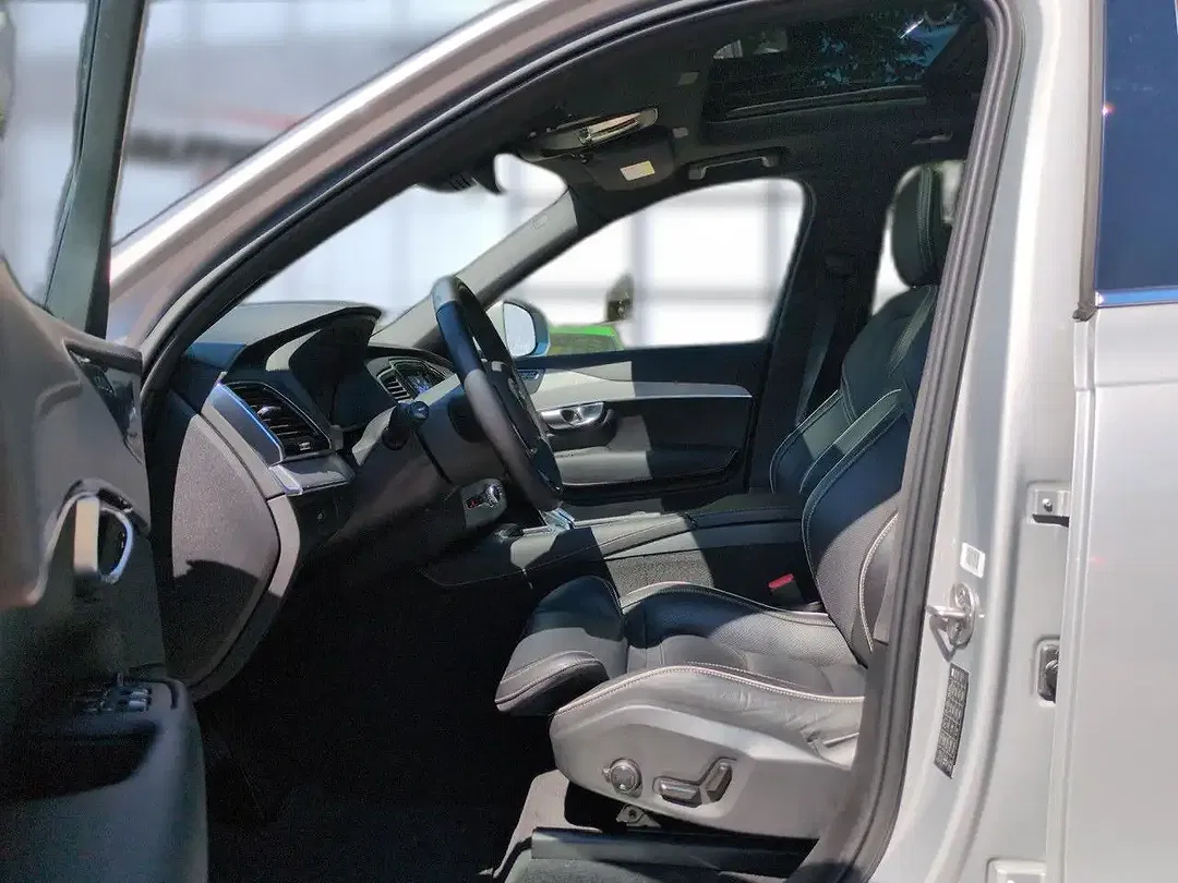 Volvo XC90 B5 AUT AWD Plus Bright - Thumbnail 7