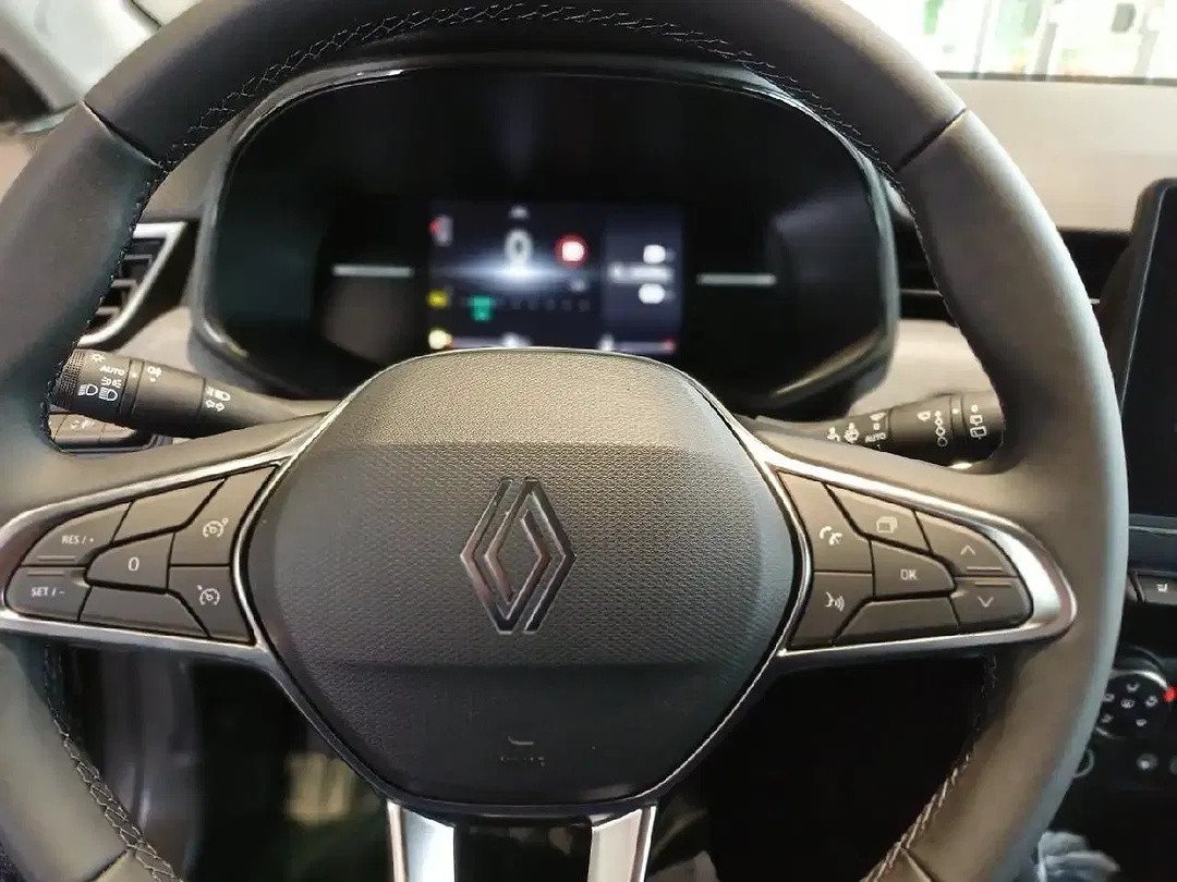Renault Clio TCe Evolution - Thumbnail 11