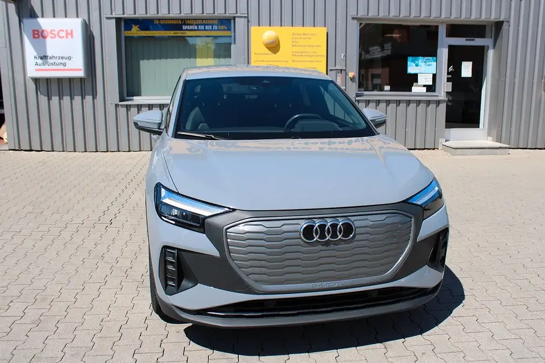 Audi Q4 e-tron 35 Sportback - Thumbnail 1