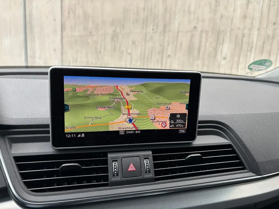 Audi Q5 50 TFSI e quattro sport - Thumbnail 9