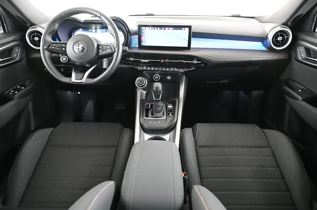 Alfa Romeo Tonale 1.3 PHEV Q4 Ti - Thumbnail 11