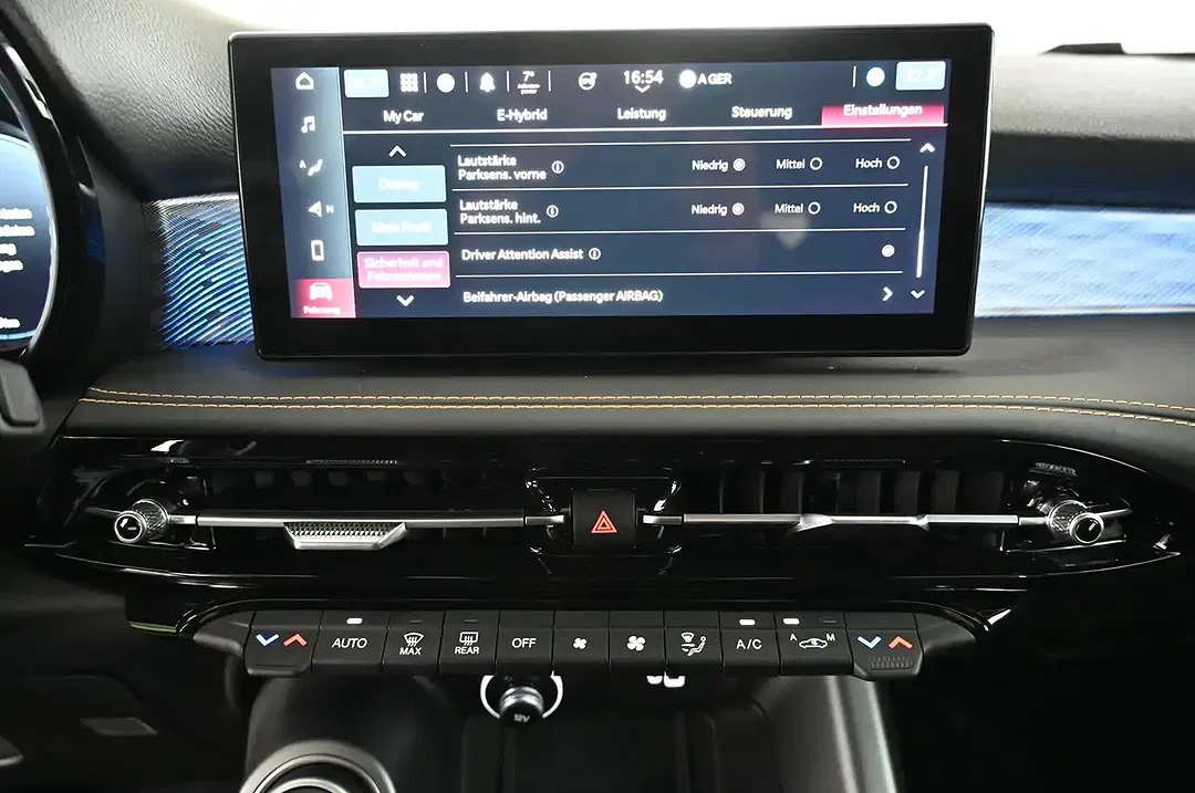 Alfa Romeo Tonale 1.3 PHEV Q4 Ti - Thumbnail 18