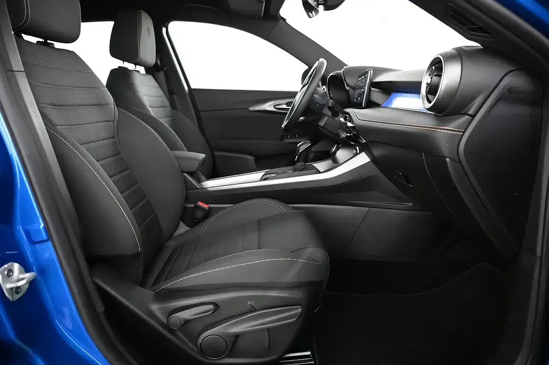 Alfa Romeo Tonale 1.3 PHEV Q4 Ti - Thumbnail 28