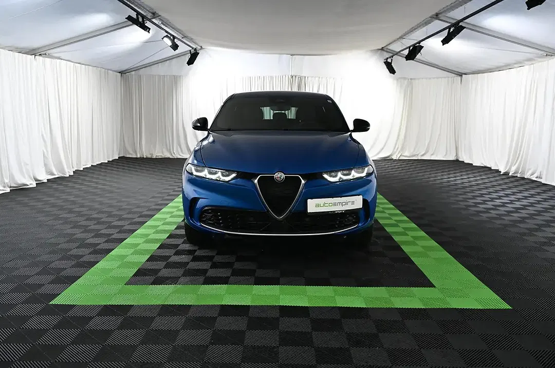 Alfa Romeo Tonale 1.3 PHEV Q4 Ti - Thumbnail 3