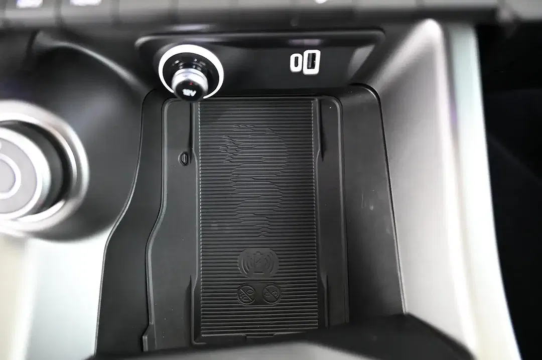 Alfa Romeo Tonale 1.3 PHEV Q4 Ti - Thumbnail 33