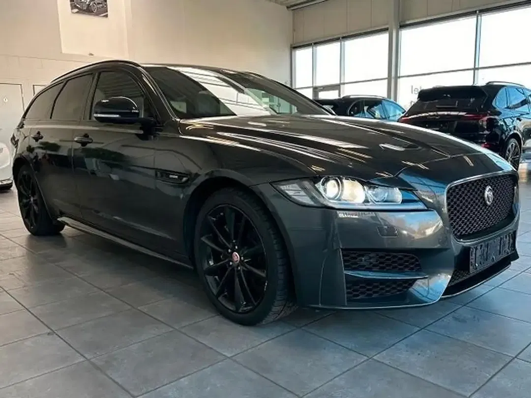 Jaguar XF Sportbrake R-Sport - Thumbnail 4