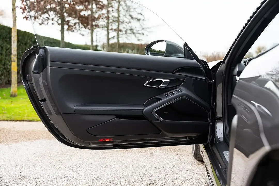 Porsche 718 Sport Chrono - Thumbnail 11