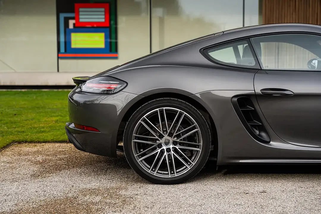 Porsche 718 Sport Chrono - Thumbnail 8