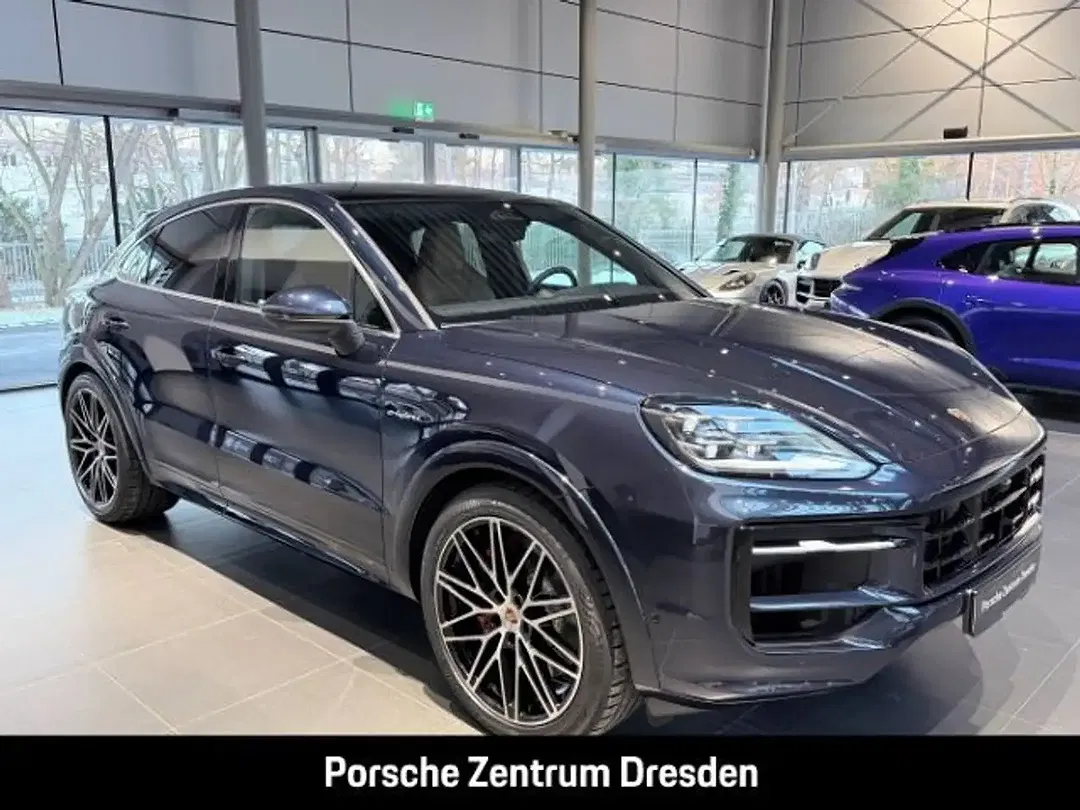 Porsche Cayenne E-Hybrid S Coupe - Thumbnail 8