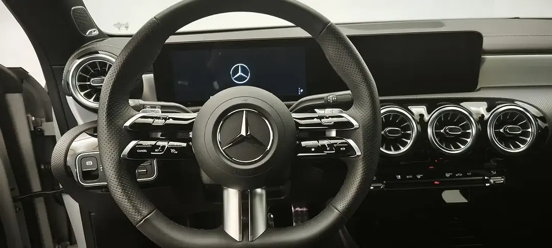 Mercedes-Benz CLA 200 AMG Night - Thumbnail 10