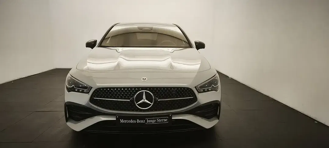 Mercedes-Benz CLA 200 AMG Night - Thumbnail 1