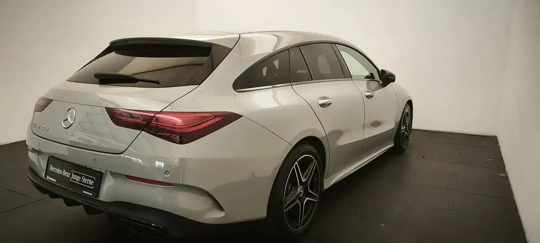 Mercedes-Benz CLA 200 AMG Night - Thumbnail 4