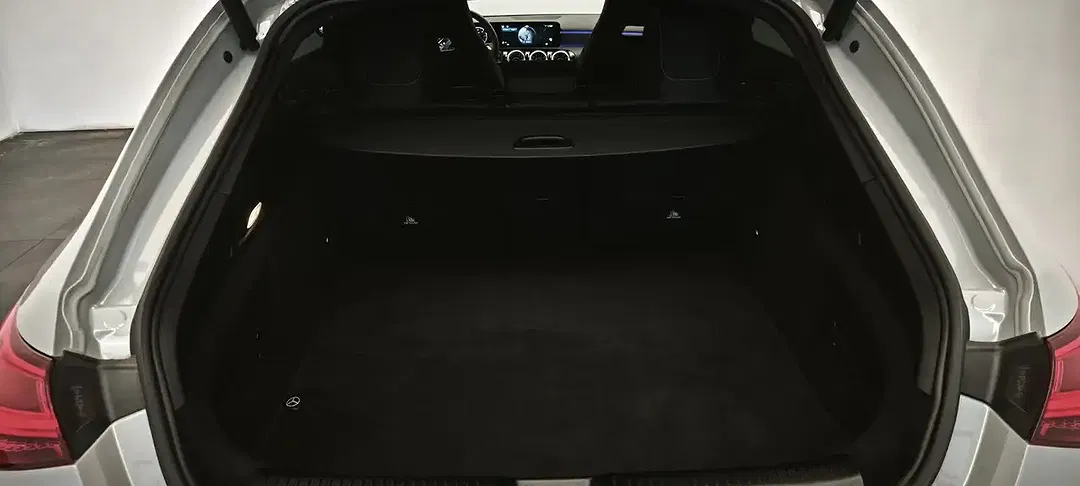 Mercedes-Benz CLA 200 AMG Night - Thumbnail 8